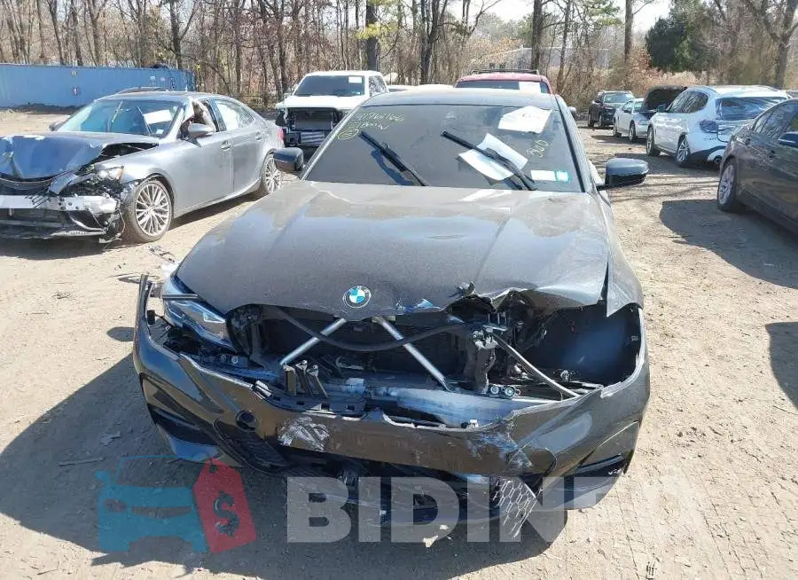 3MW5R7J01M8B70024 Photo# 12