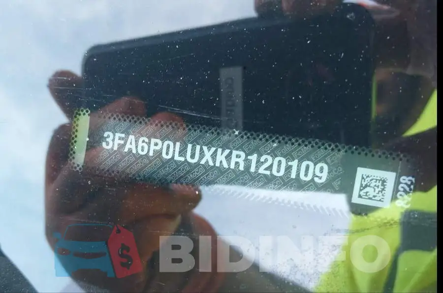 3FA6P0LUXKR120109 Photo# 9