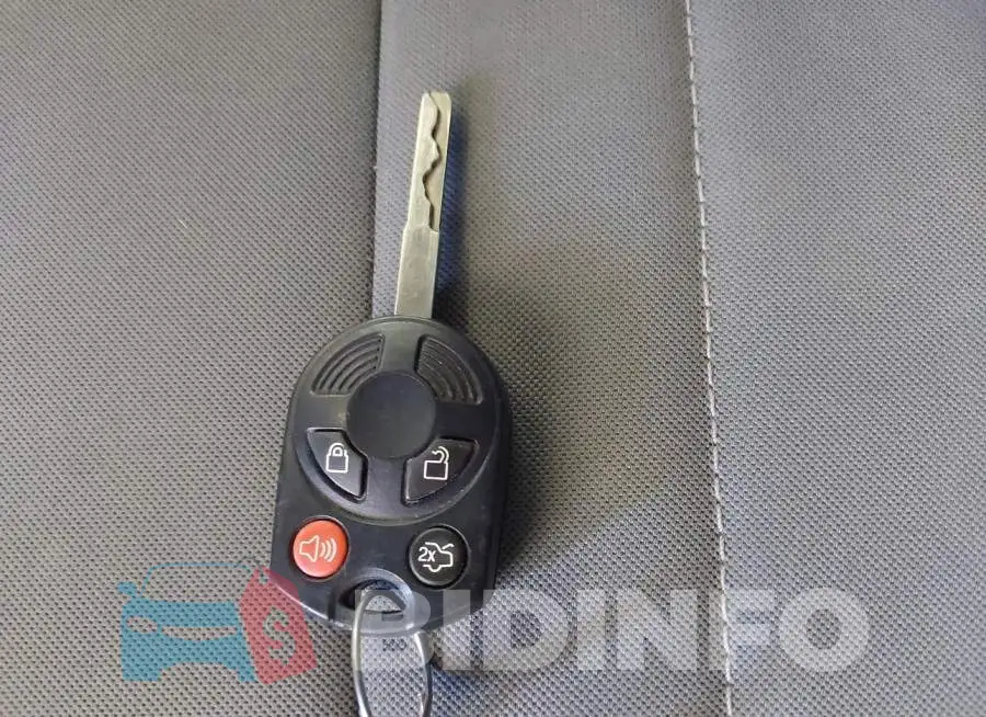 1FADP5AU4FL114916 Photo# 11