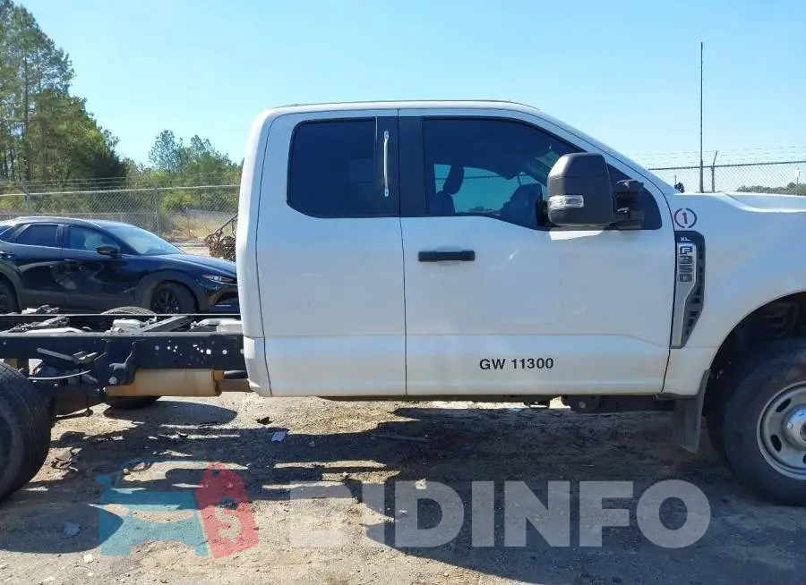 1FD8X3FN6PEC43792 Photo# 14