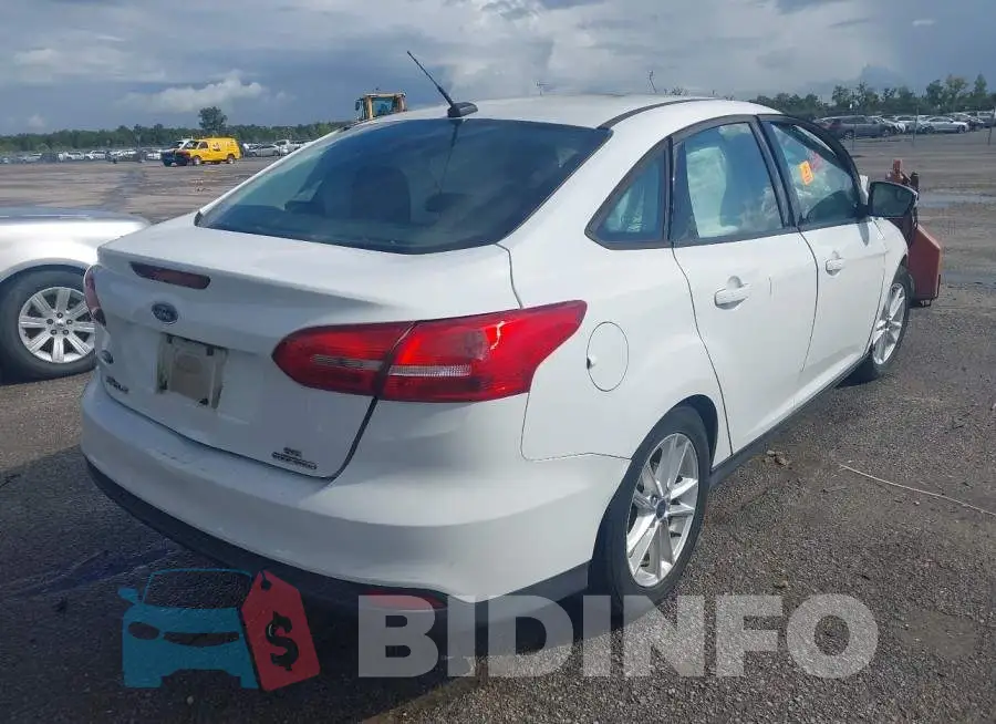 1FADP3F26GL313642 Photo# 4