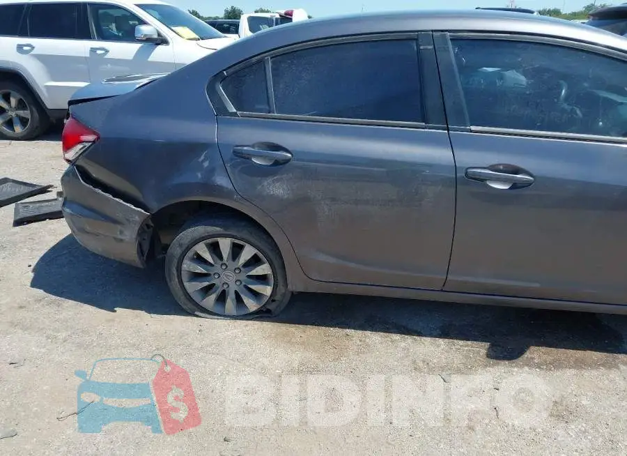 19XFB2F56FE008753 Photo# 6