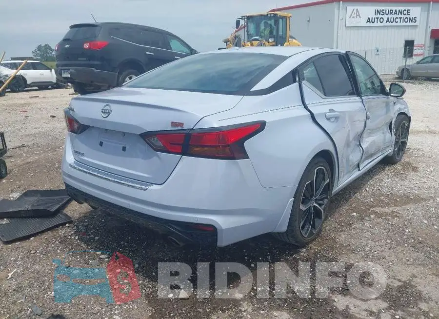 1N4BL4CV6PN401554 Photo# 4