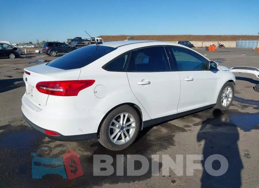 1FADP3F22FL256905 Photo# 4