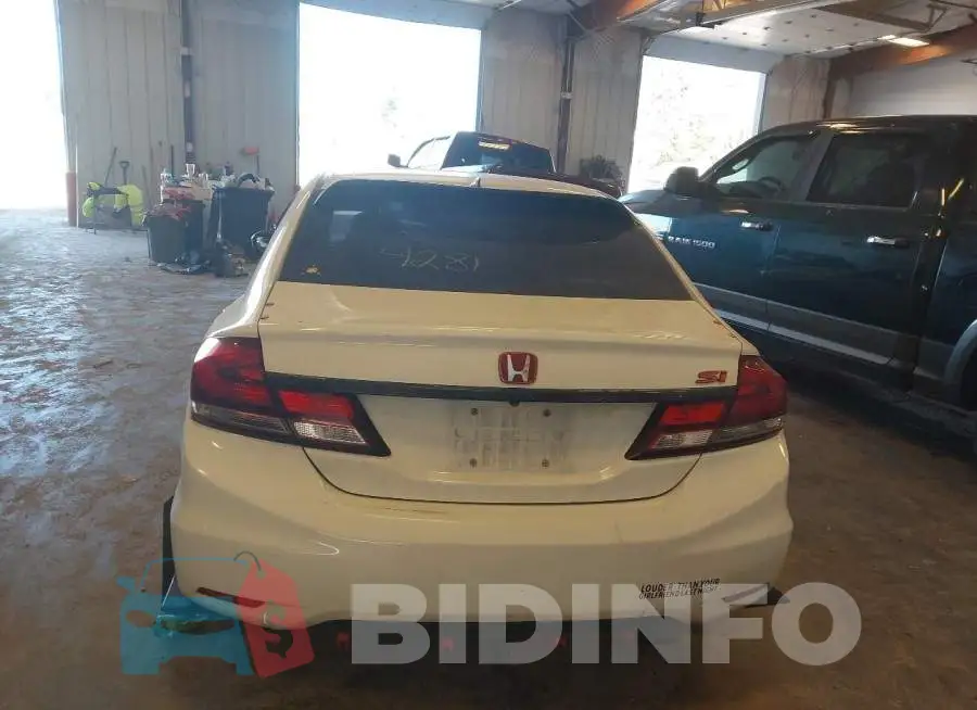 19XFB2F85FE005739 Photo# 16
