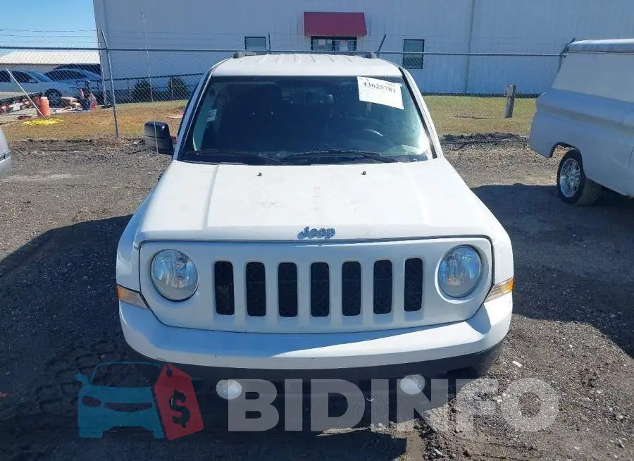 1C4NJRFB3HD179848 Photo# 12