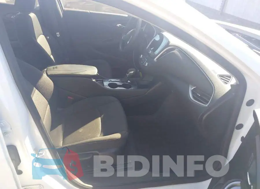 1G1ZC5ST2RF130982 Photo# 5