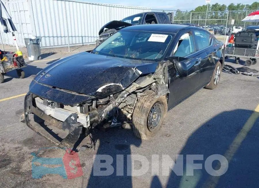1N4BL4BVXLC250113 Photo# 2