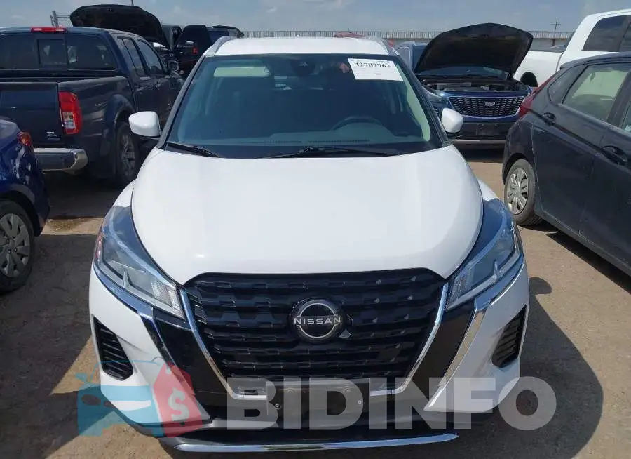 3N1CP5CV3RL483824 Photo# 12