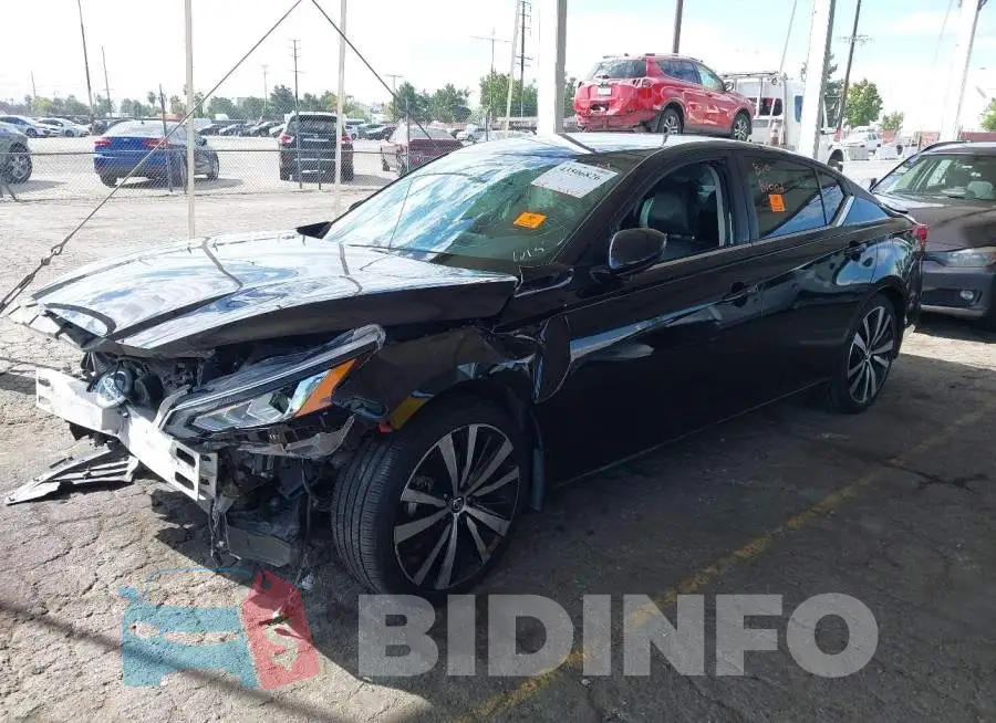 1N4BL4CV6KC170577 Photo# 2