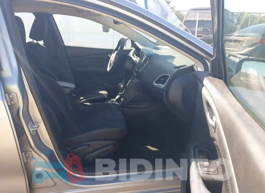 1C3CDFBA3GD717154 Photo# 5