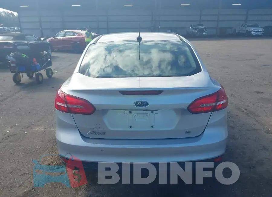 1FADP3F2XJL327616 Photo# 16