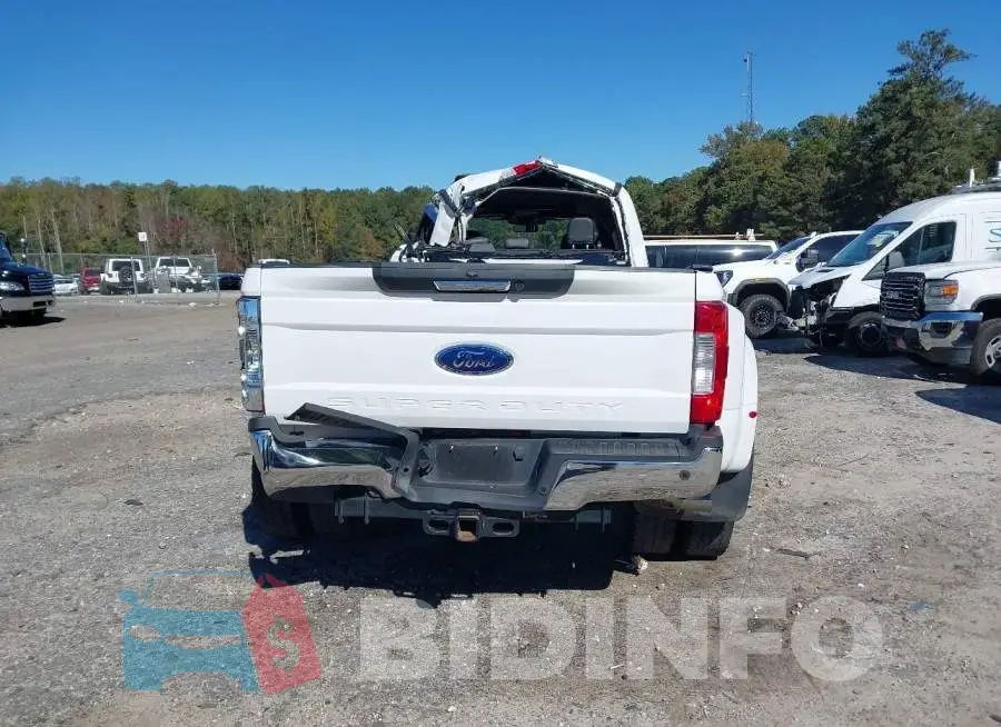 1FT8W4DT5KEG15839 Photo# 15