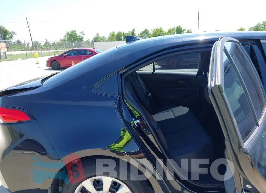 5YFB4MDE4RP221663 Photo# 8