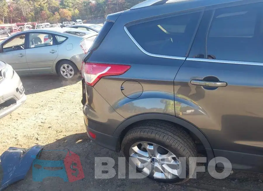 1FMCU9J98GUA47990 Photo# 19