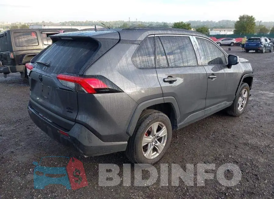 2T3P1RFV5SW515867 Photo# 4