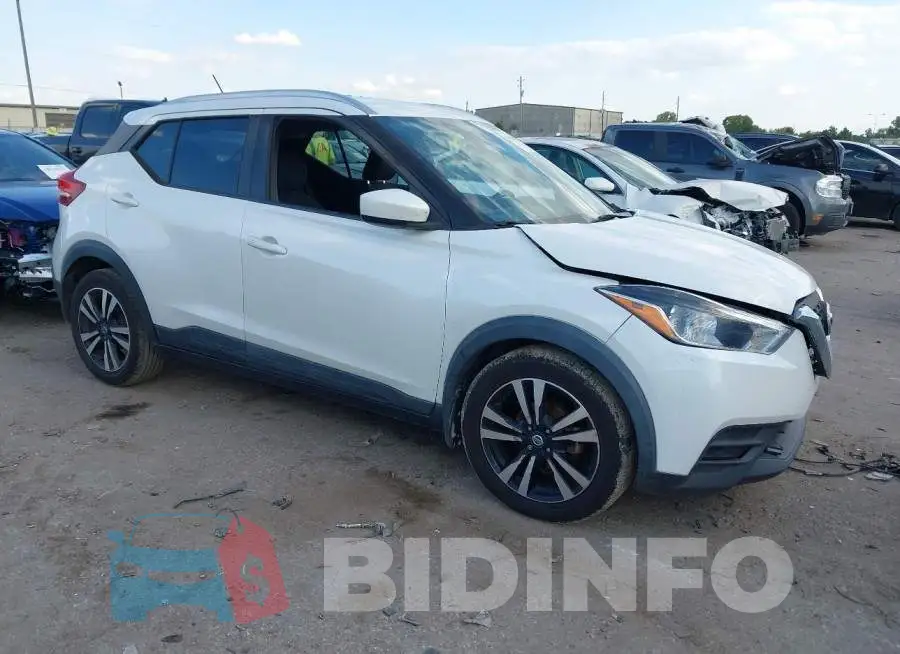 3N1CP5CU1KL563913 Photo# 1