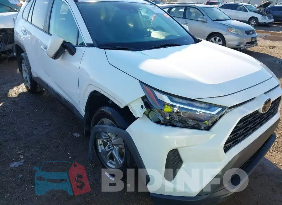 2T3P1RFV8PW404964 Photo# 6