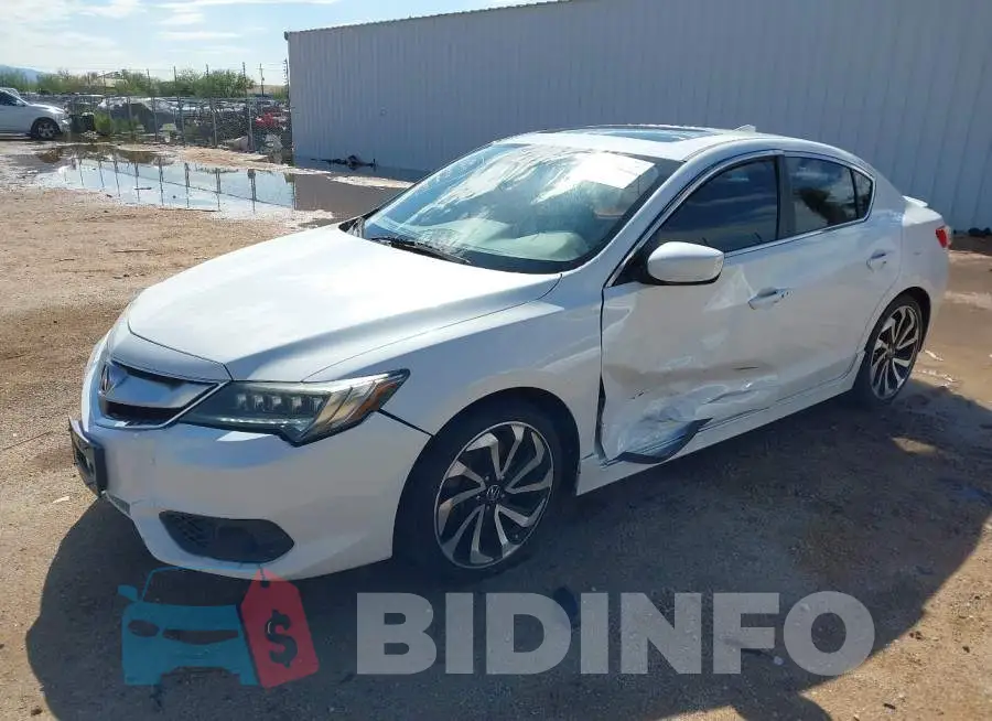 19UDE2F88HA011251 Photo# 2