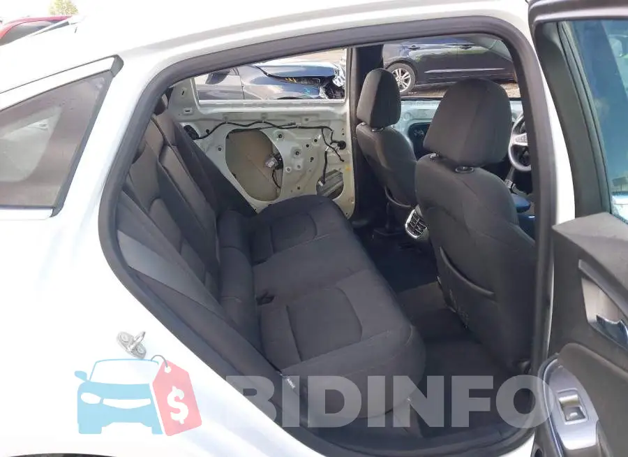 1G1ZD5ST4LF091073 Photo# 8