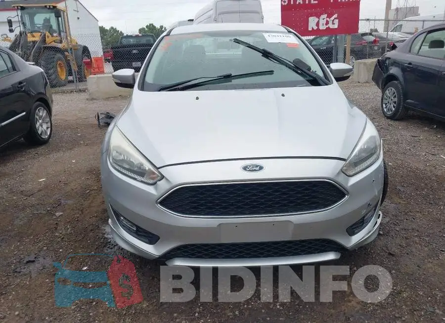 1FADP3F22GL405704 Photo# 12