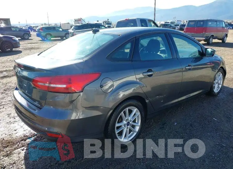 1FADP3F23FL335712 Photo# 4