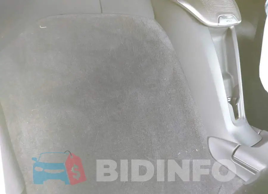 1G1YB3D4XP5108708 Photo# 8