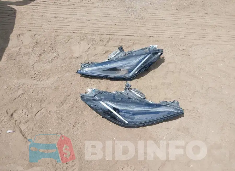 1G1YB3D4XP5108708 Photo# 12