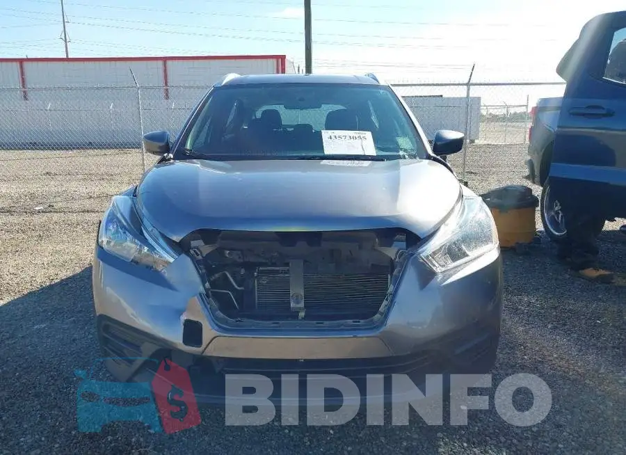 3N1CP5CU4JL546795 Photo# 12
