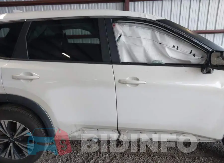 5N1BT3BA8PC789767 Photo# 13
