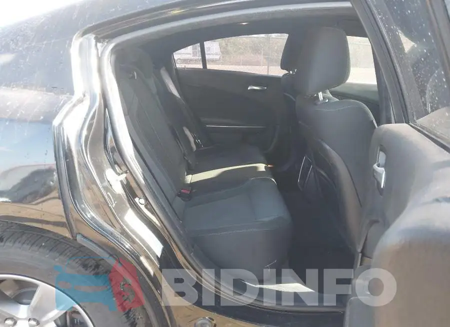 2C3CDXHG6GH158963 Photo# 8