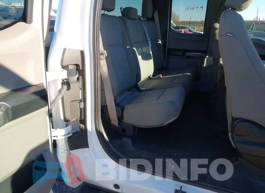 1FTFX1EF9HKD50428 Photo# 8