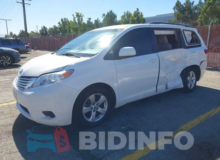 5TDKZ3DCXHS863837 Photo# 2