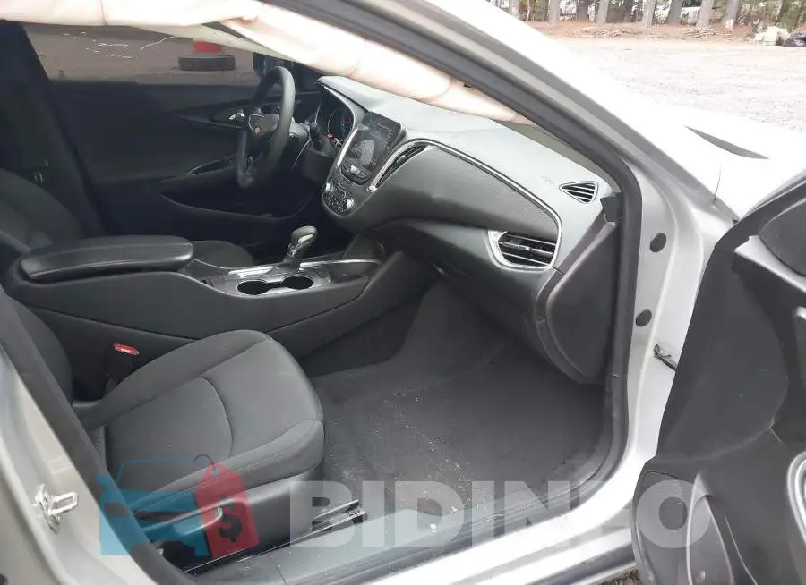 1G1ZD5ST7MF014098 Photo# 5