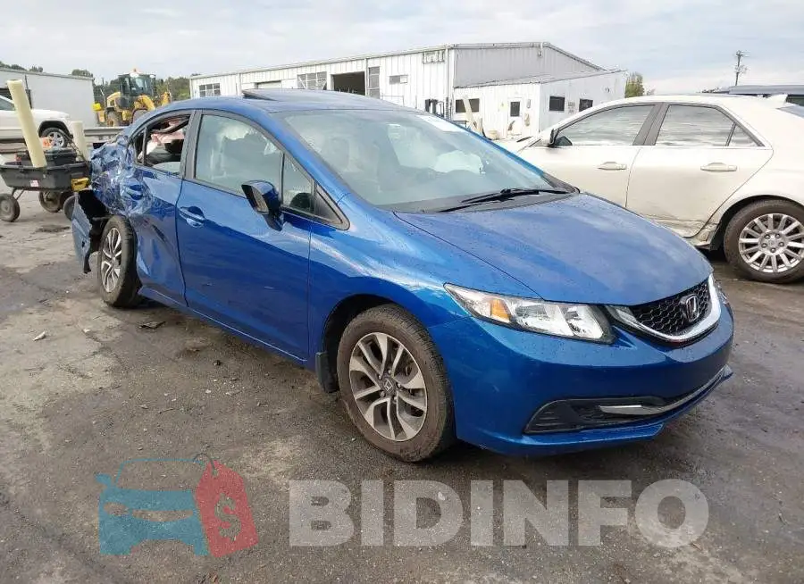 19XFB2F84FE005568 Photo# 1