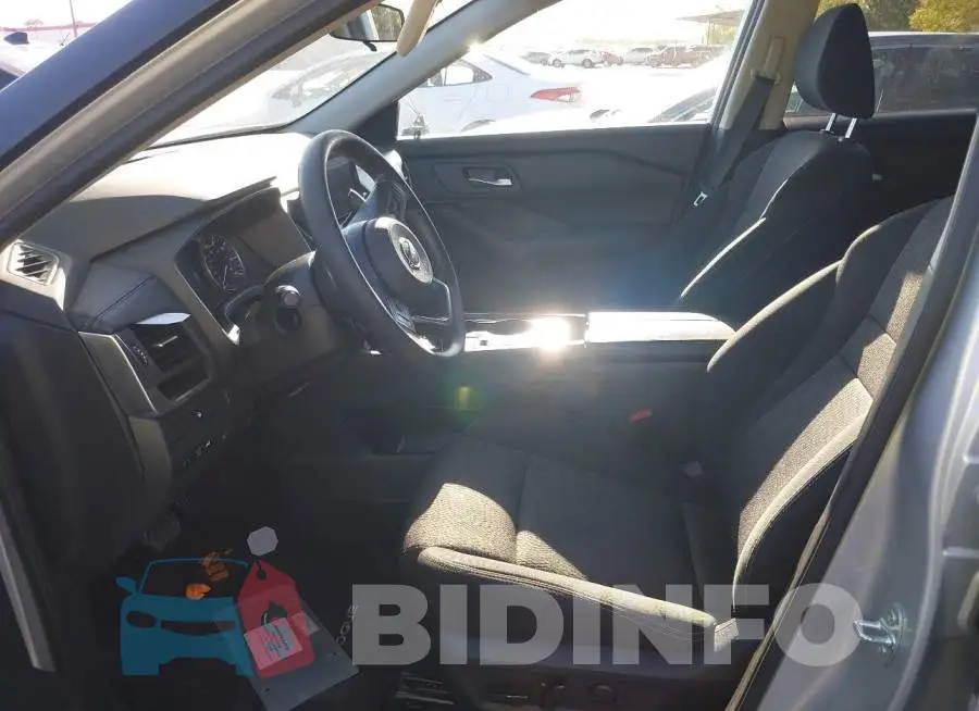 5N1BT3BA4RC720772 Photo# 5