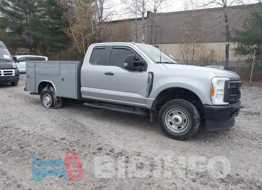 1FT7X2BA2PED28819 Photo# 1