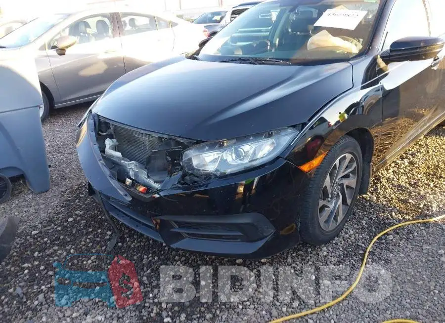 19XFC2F79GE057073 Photo# 6