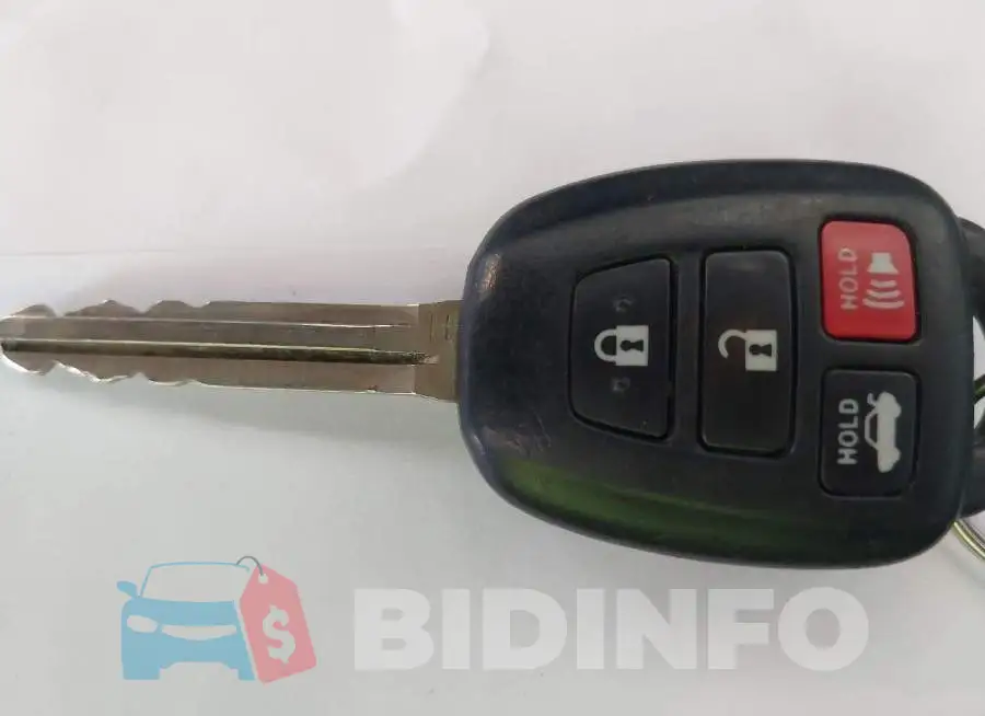 2T1BURHE6FC327521 Photo# 11