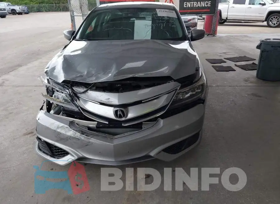 19UDE2F37JA007637 Photo# 6