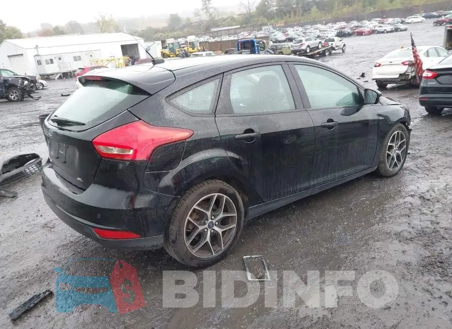 1FADP3M29HL297523 Photo# 4