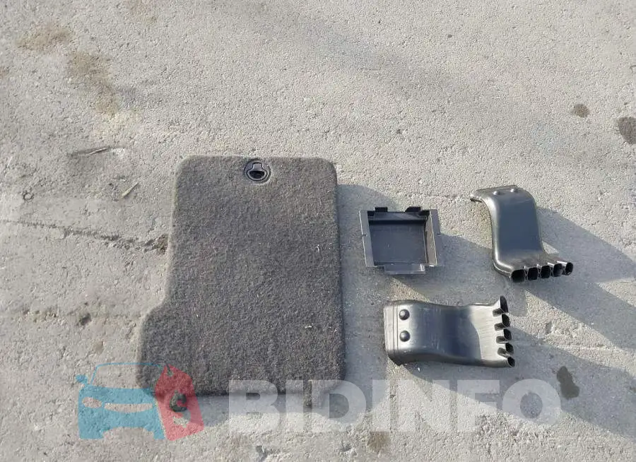 1FADP5EU3HL102821 Photo# 12