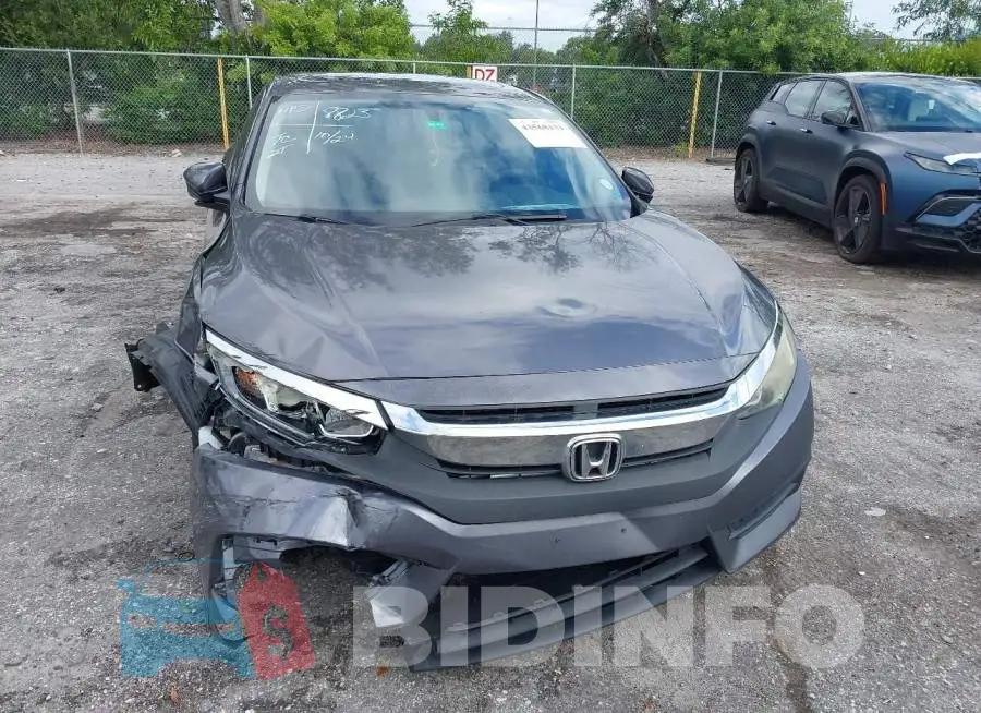 19XFC2F75HE018823 Photo# 6