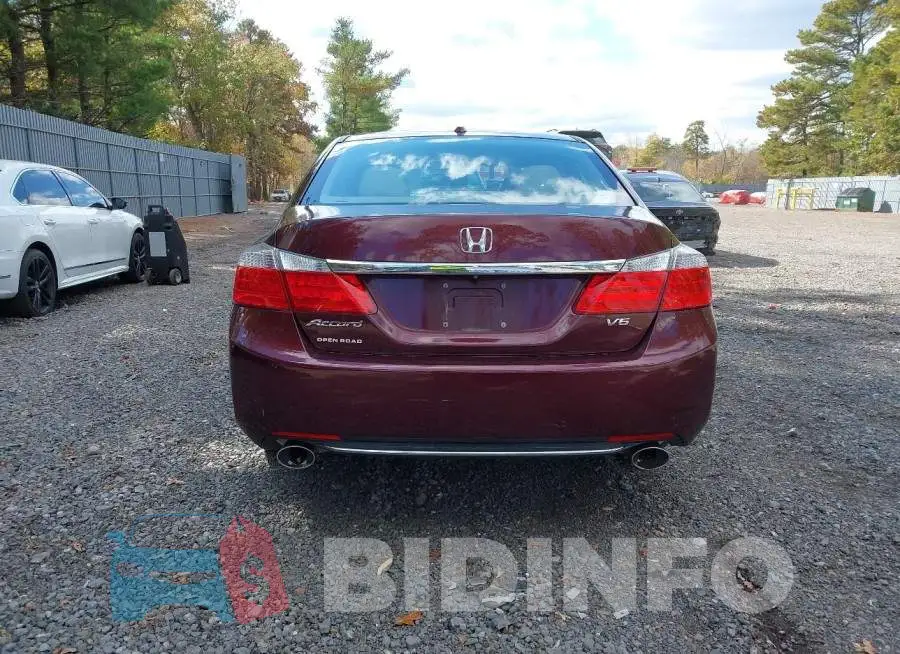 1HGCR3F82FA016982 Photo# 16