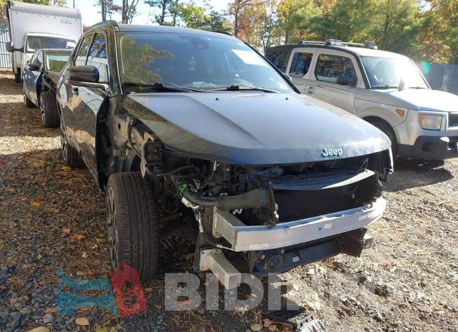 3C4NJDCB9HT630962 Photo# 1