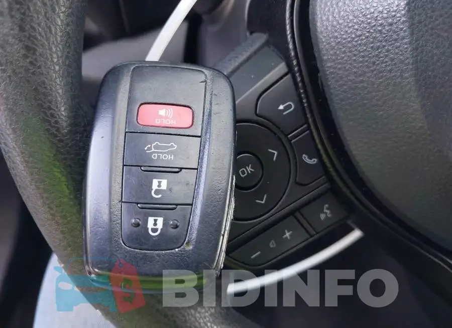 2T3P1RFV8MC182584 Photo# 11