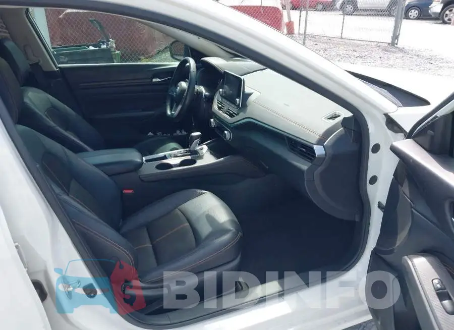 1N4BL4CV1NN345892 Photo# 5