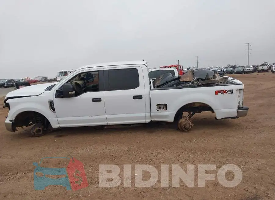 1FT7W2B64JEC56737 Photo# 15