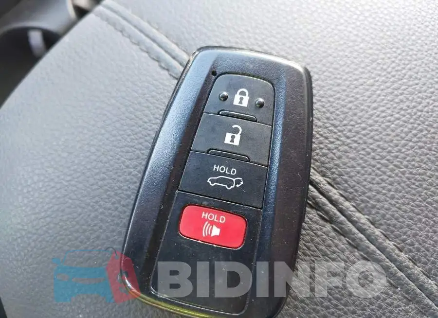 2T3E6RFV2MW016147 Photo# 11