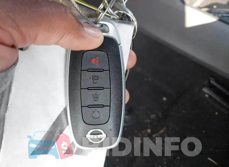 5N1BT3BA2PC788016 Photo# 11